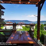 Family The View & 3* Tsigov Chark