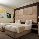 Family The View & Otel