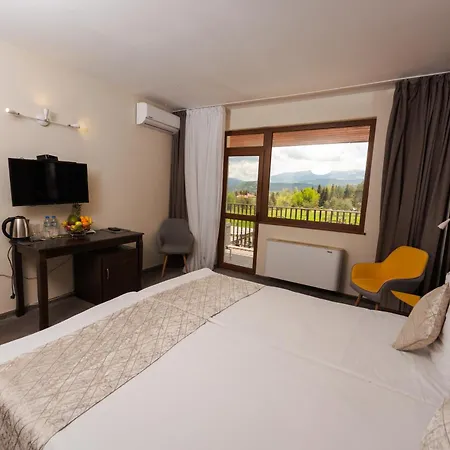 فندق Family The View &