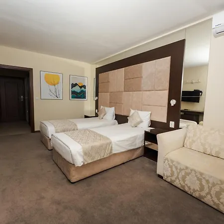 Family The View & Otel 3*