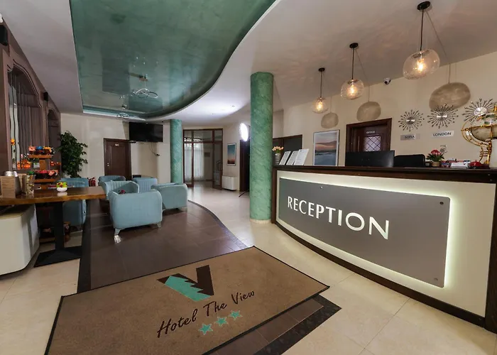 Family The View & فندق 3*